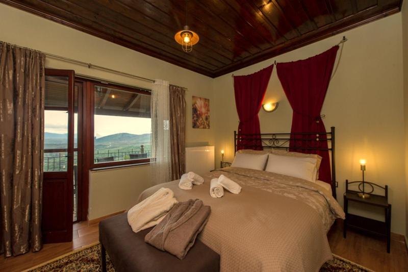 Petra Thea Villa Karítaina Buitenkant foto